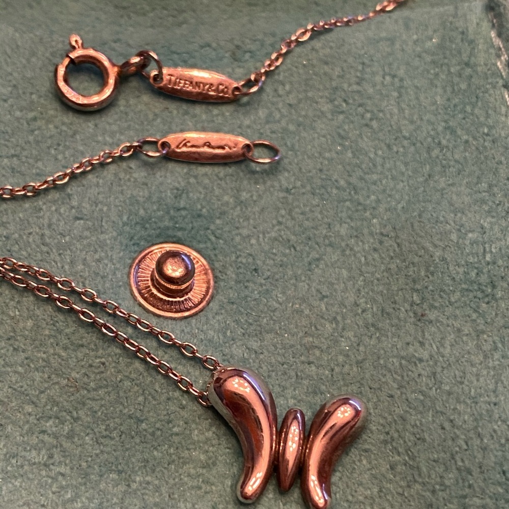 Tiffany silver Elsa Peretti butterfly necklace.